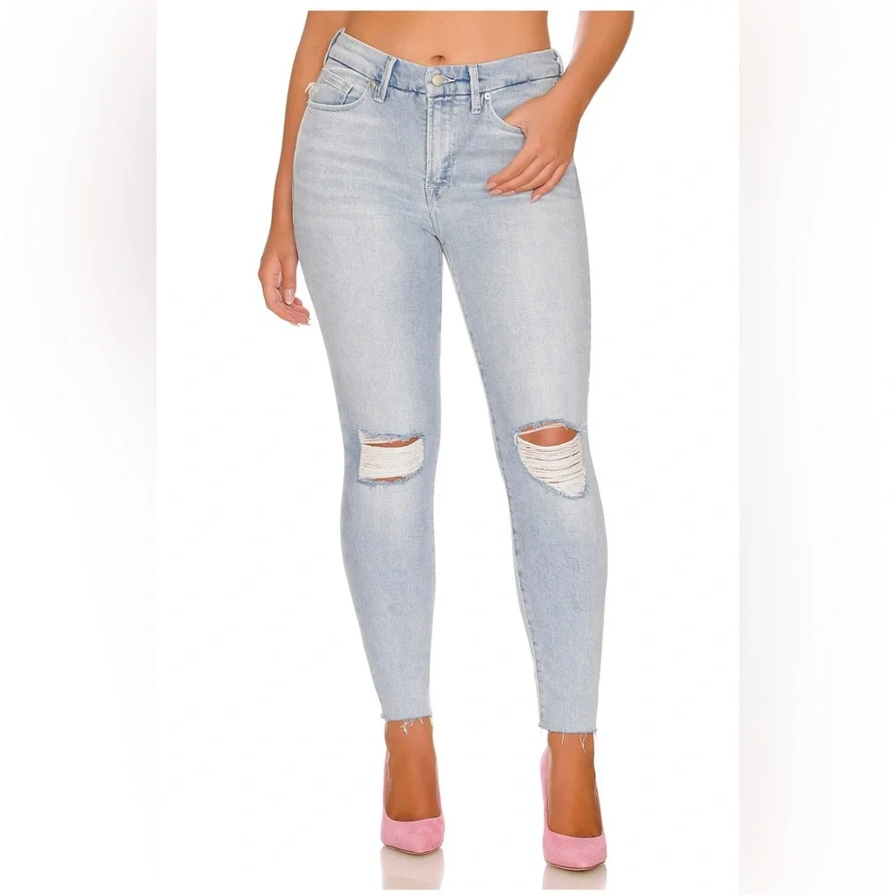 •GOOD AMERICAN • GOOD LEGS CROP RAW HEM Jeans - Picture 9 of 15